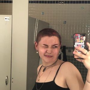 Meet your Posher, Abby